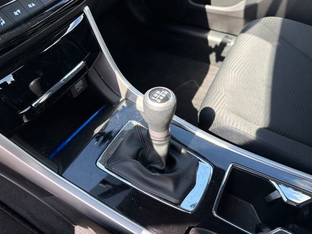 Used 2017 Honda Accord LX image 4