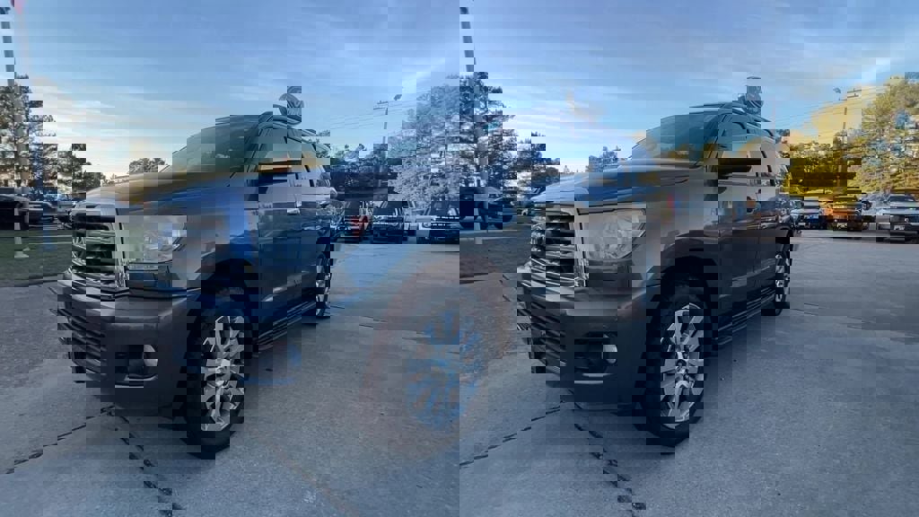 Used 2014 Toyota Sequoia Limited image 2