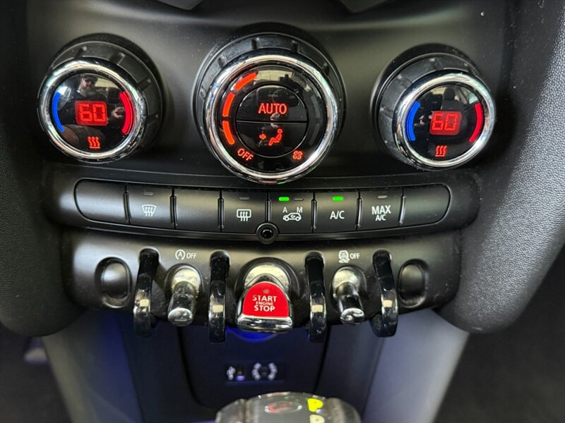 Used 2014 MINI Cooper 2-Door Hardtop FWD image 31