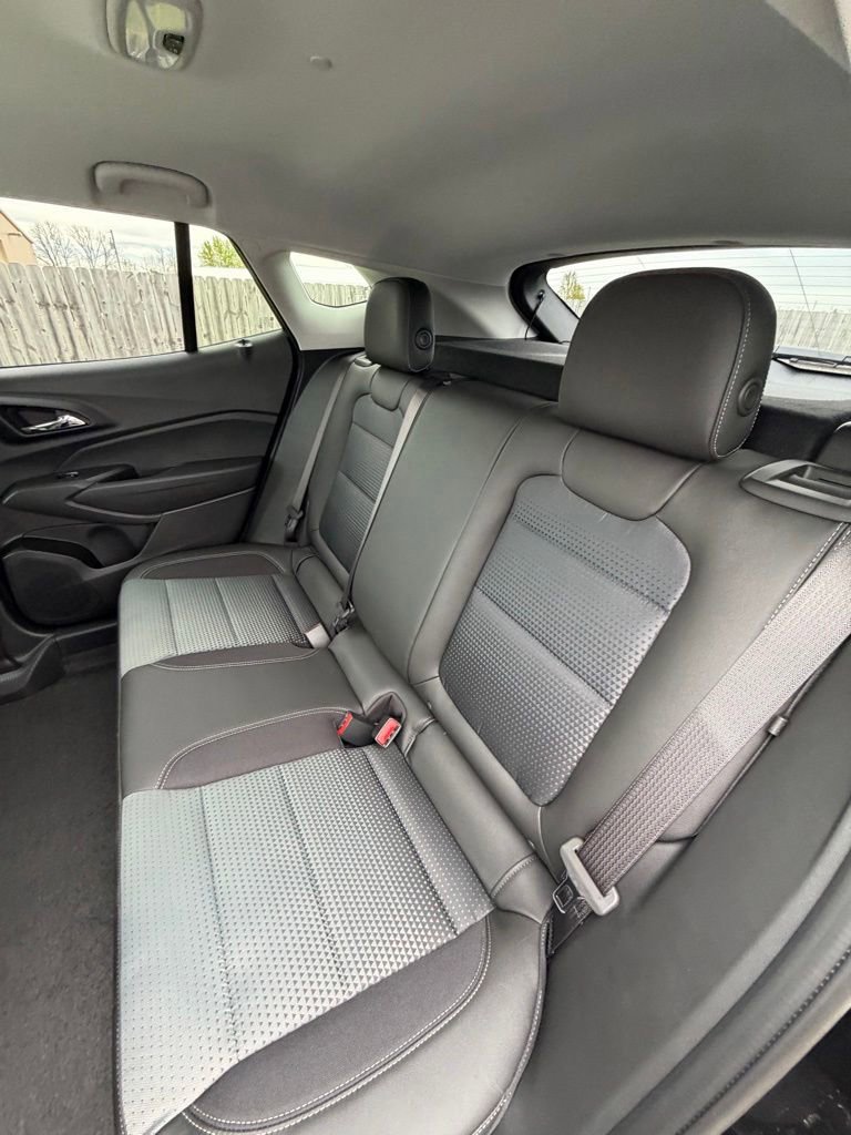 New 2026 Chevrolet Trax LT w/ Driver Confidence Package FWD image 7