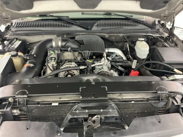 Used 2006 Chevrolet Silverado 2500 W/T w/ Skid Plate Package AWD/4WD image 25
