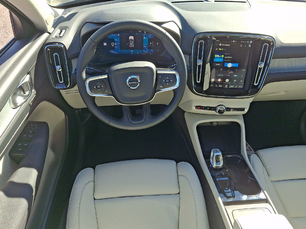 New 2026 Volvo XC40 B5 Plus w/ Protection Package Premier AWD/4WD image 9