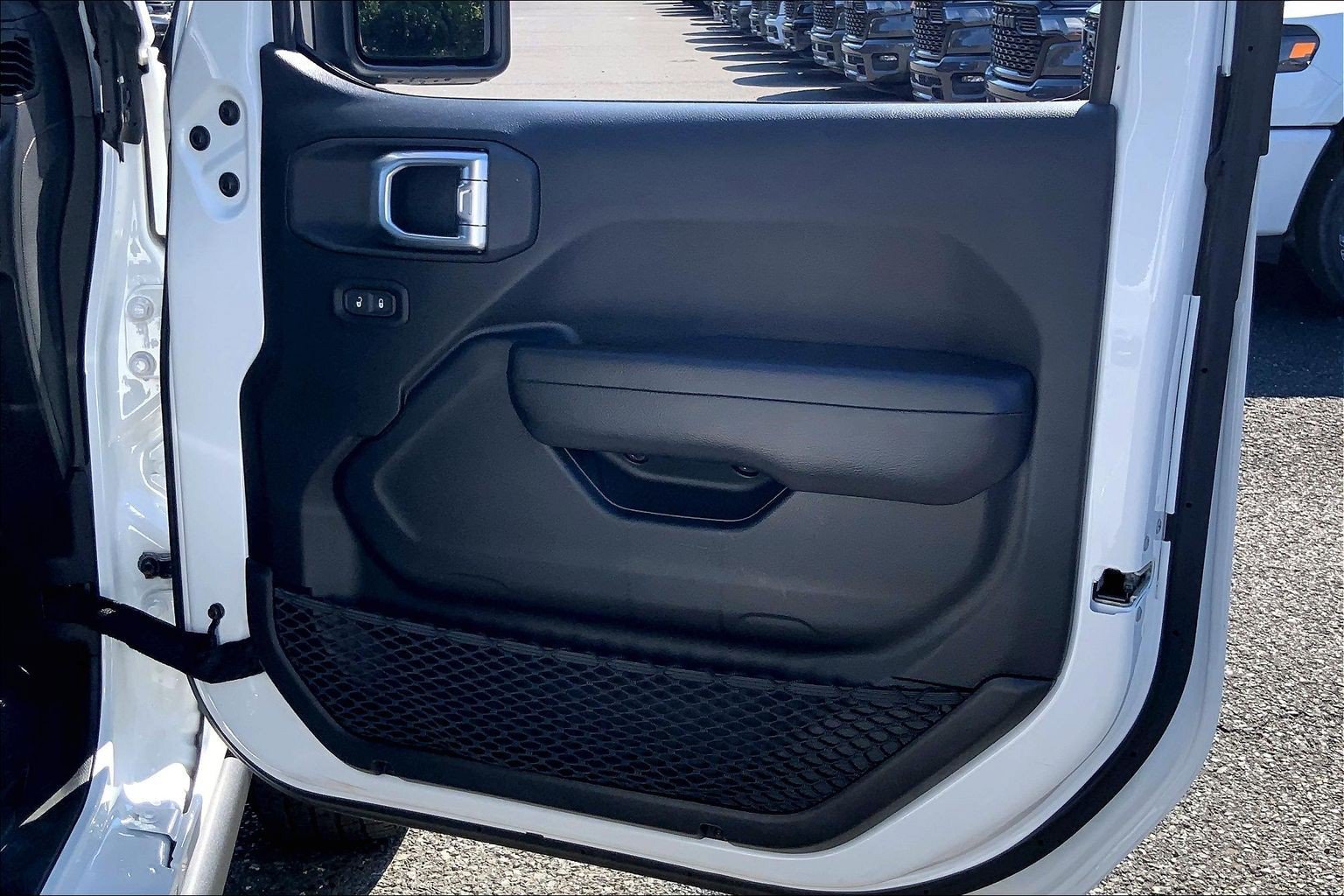 Used 2020 Jeep Gladiator Sport w/ Quick Order Package 24S AWD/4WD image 21