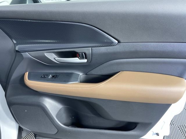 Used 2025 Toyota Grand Highlander AWD Hybrid image 27