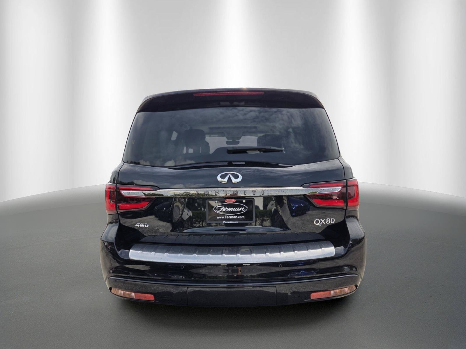 Used 2023 INFINITI QX80 Premium Select w/ All-Season Package AWD/4WD image 6