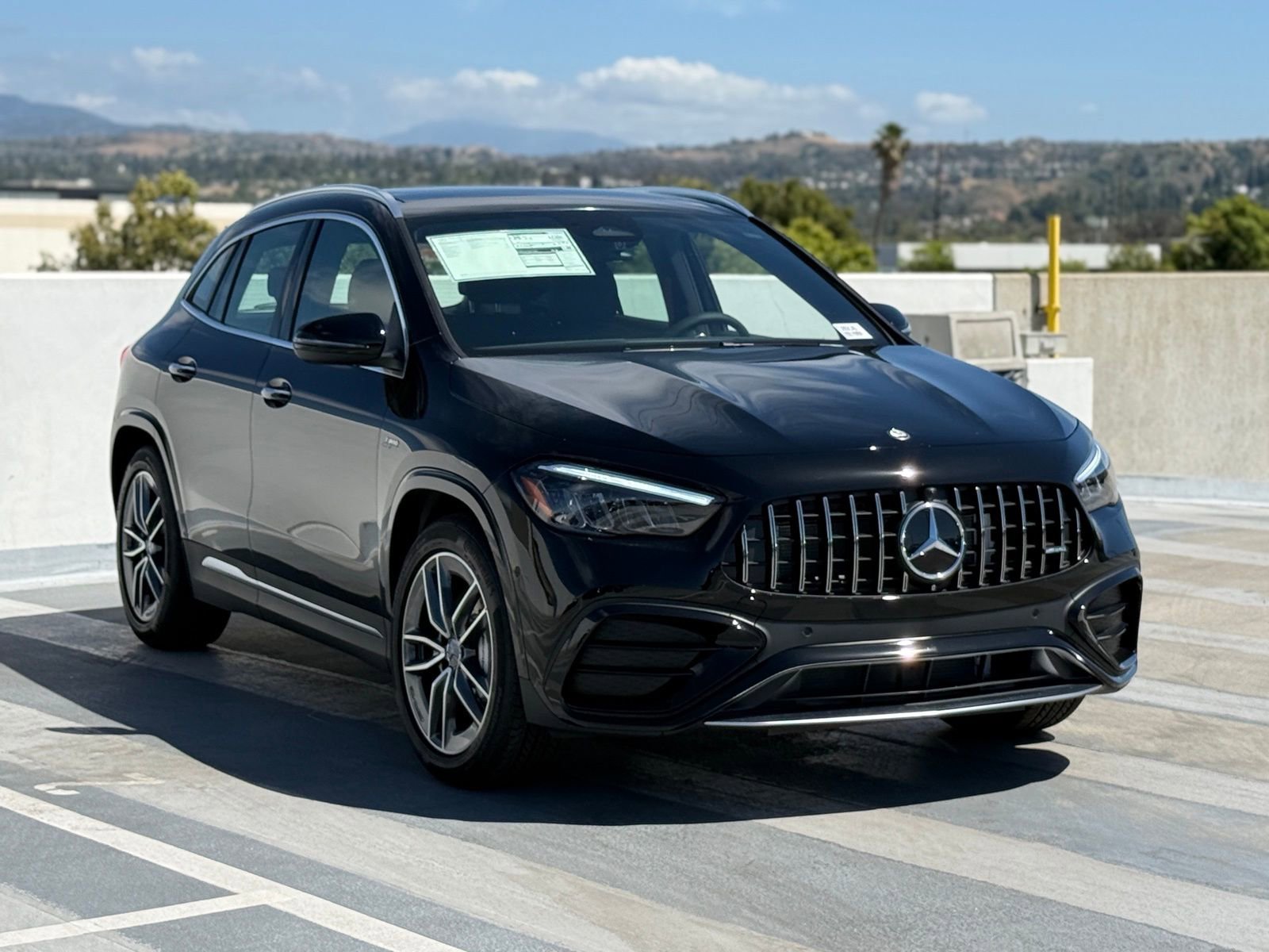 New 2026 Mercedes-Benz GLA 35 AMG 4MATIC image 8