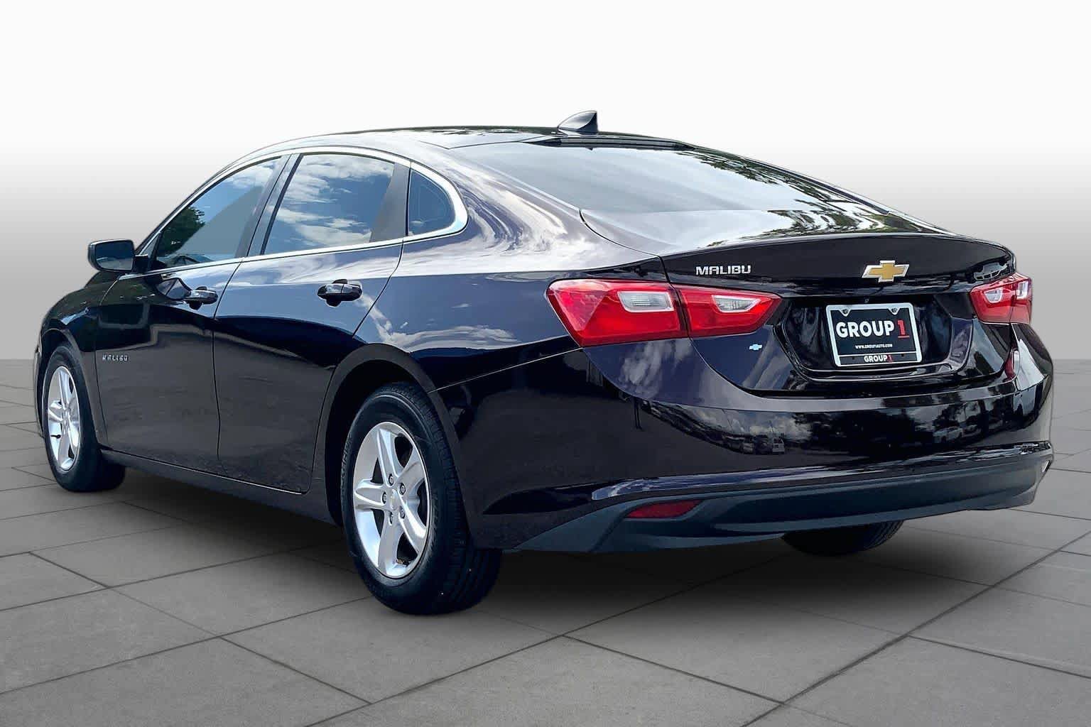 Used 2021 Chevrolet Malibu LS FWD image 12