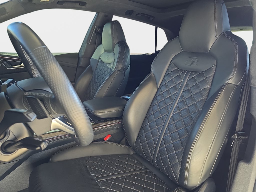 Used 2023 Audi SQ8 Prestige AWD/4WD image 18