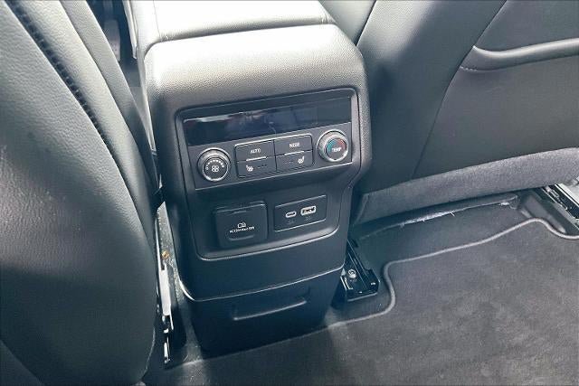 Used 2023 GMC Acadia Denali w/ Denali Ultimate Package AWD/4WD image 10