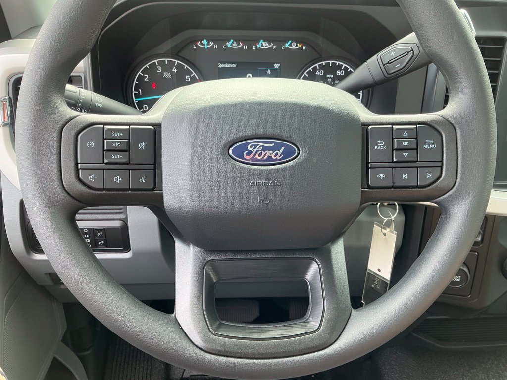 New 2027 Ford F250 XL RWD image 31