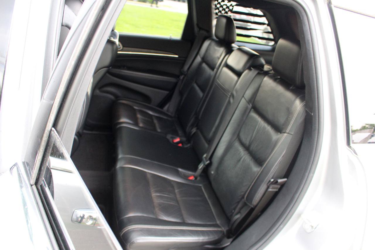 Used 2016 Jeep Grand Cherokee Limited AWD/4WD image 36