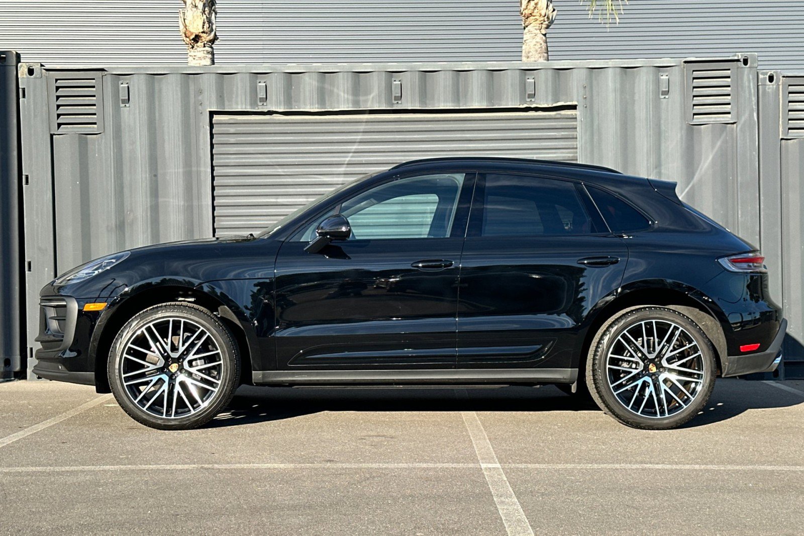 Used 2025 Porsche Macan video 2