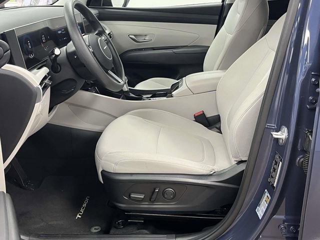 Used 2025 Hyundai Tucson SEL FWD image 13