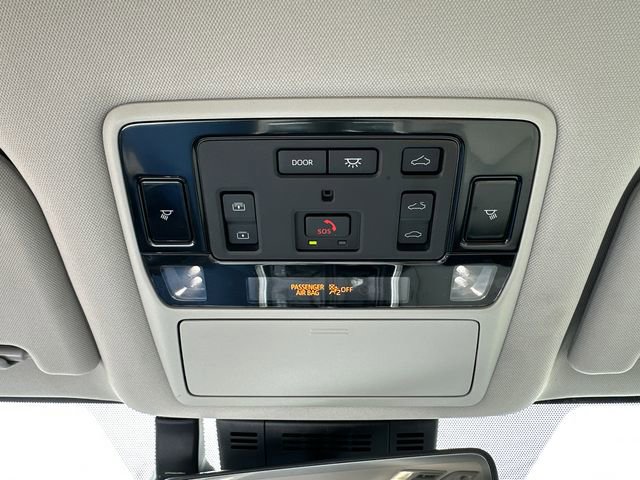 Used 2025 Toyota Grand Highlander AWD image 46