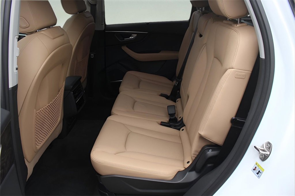 New 2025 Audi Q7 3.0T Premium Plus image 13