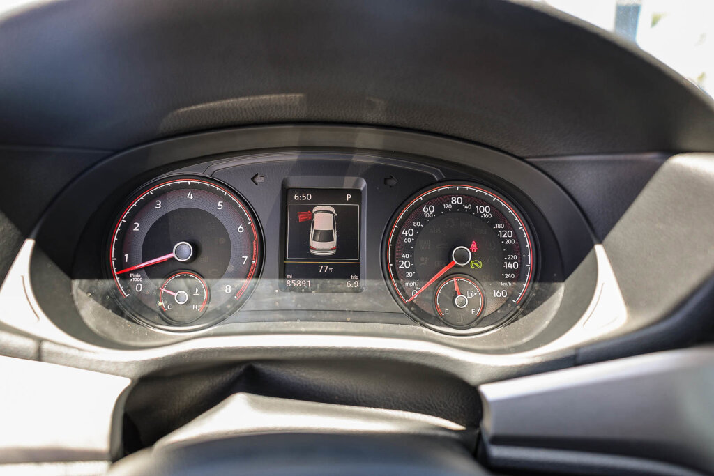 Used 2020 Volkswagen Passat 2.0T SE image 13