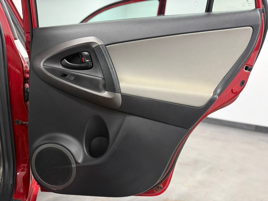 Used 2012 Toyota RAV4 4WD V6 w/ Tow Prep Pkg image 31