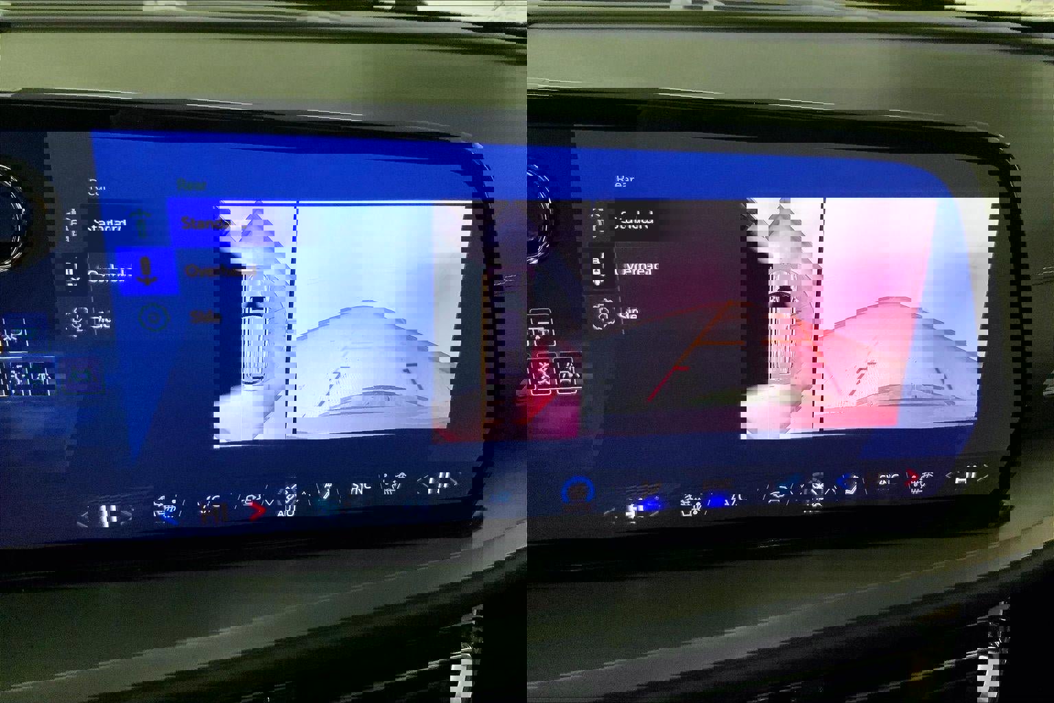 Used 2024 Chevrolet Traverse LT image 21