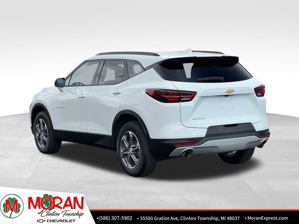 Certified 2024 Chevrolet Blazer LT w/ Convenience Package FWD image 4