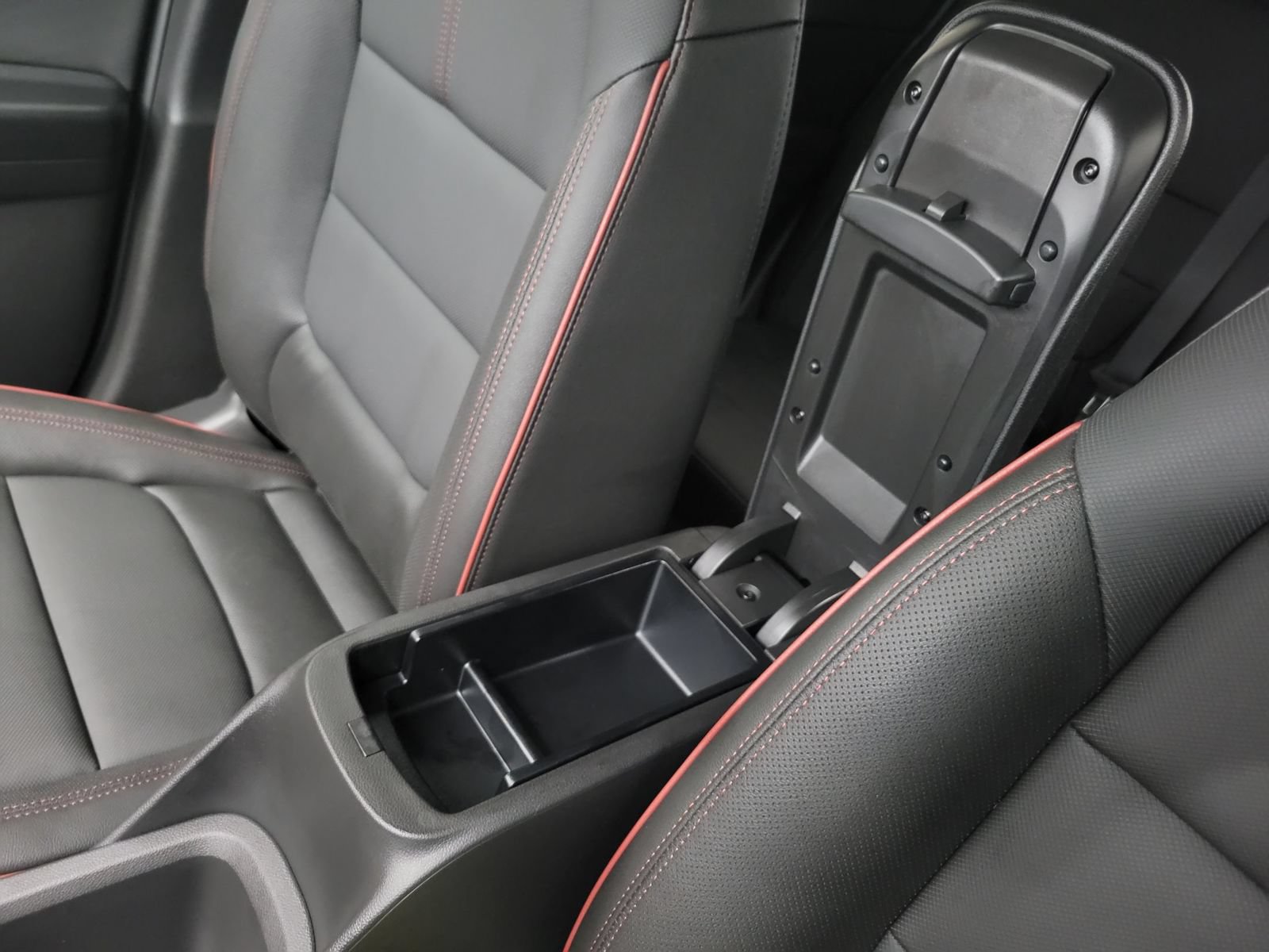 New 2026 Chevrolet TrailBlazer RS w/ Convenience Package FWD image 26