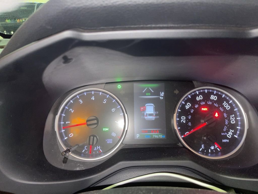 Used 2020 Toyota RAV4 XLE image 2