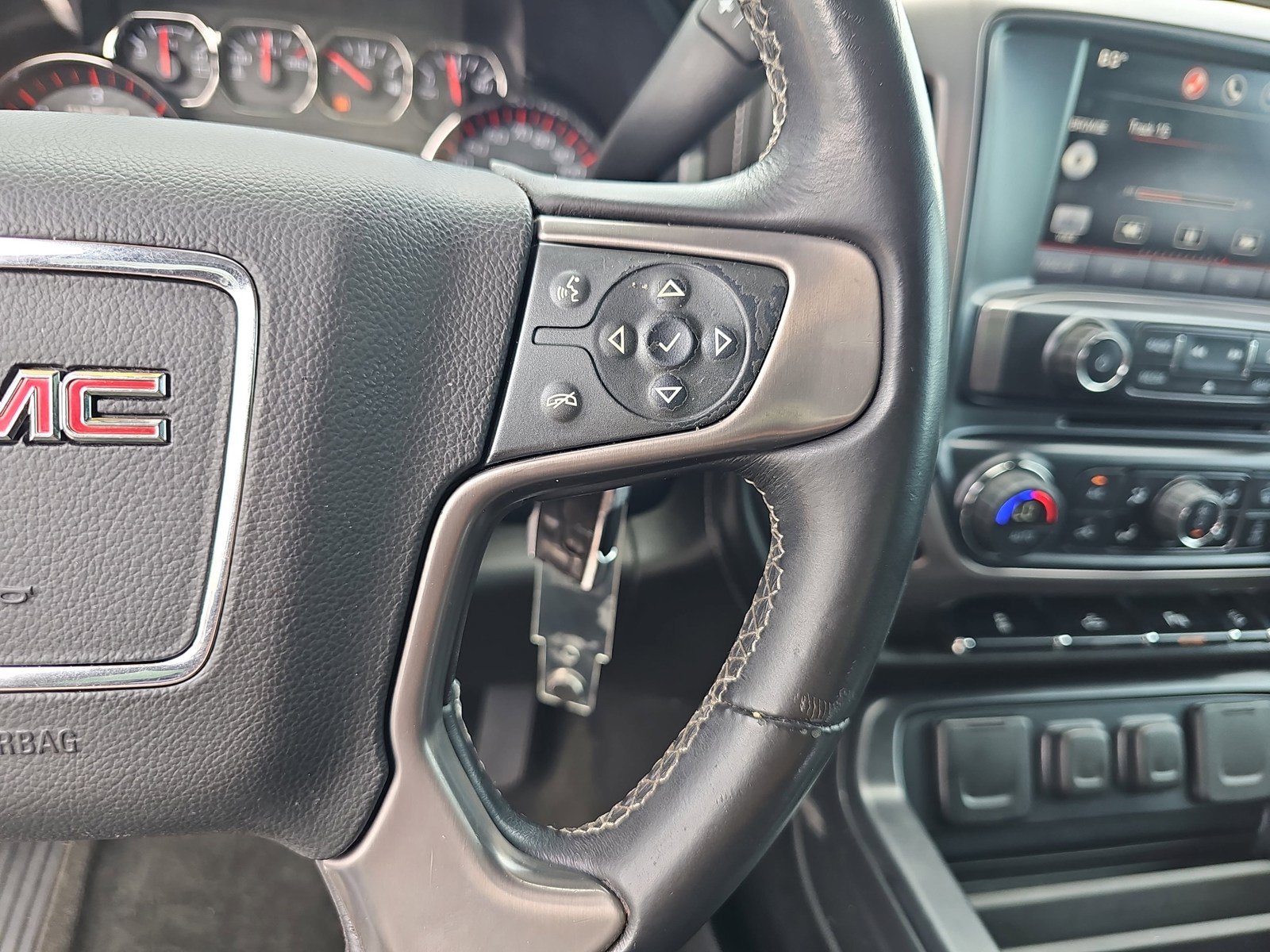 Used 2015 GMC Sierra 1500 SLE w/ All-Terrain Package AWD/4WD image 18