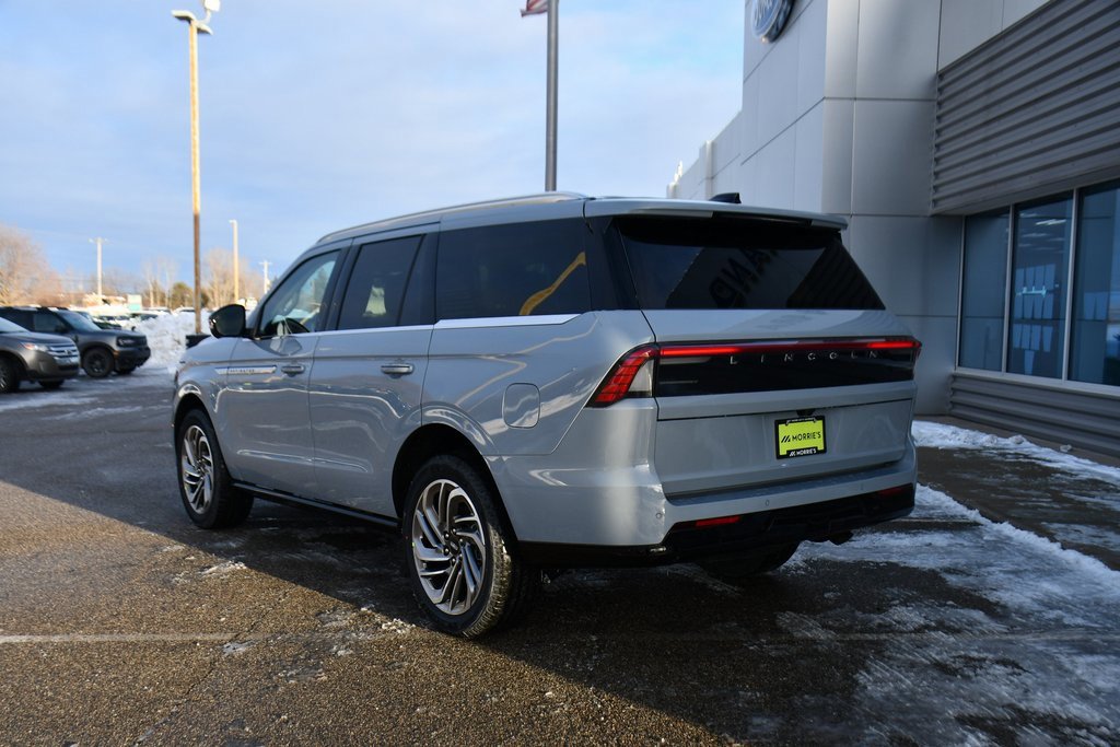 New 2025 Lincoln Navigator Reserve image 4