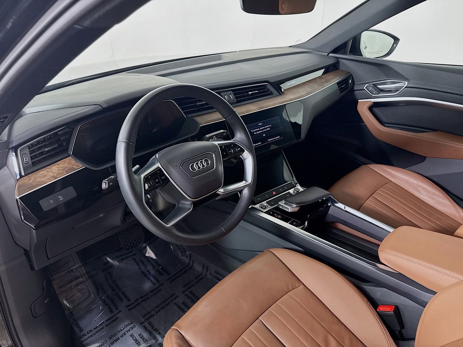 Certified 2023 Audi e-tron Premium w/ Convenience Plus Package image 4
