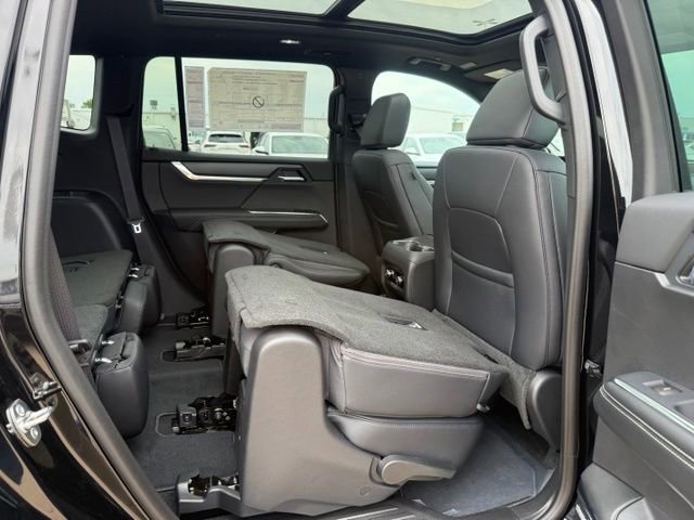 New 2026 GMC Acadia Elevation w/ Super Cruise Package AWD/4WD image 46