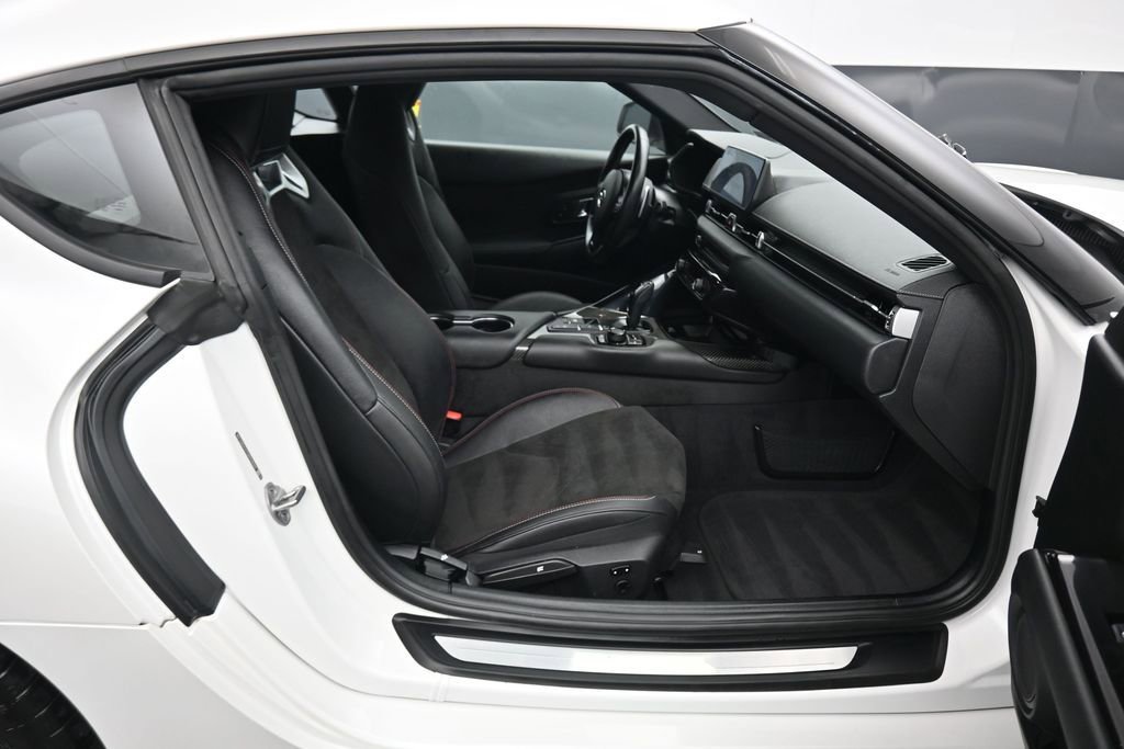 Used 2022 Toyota Supra RWD image 32