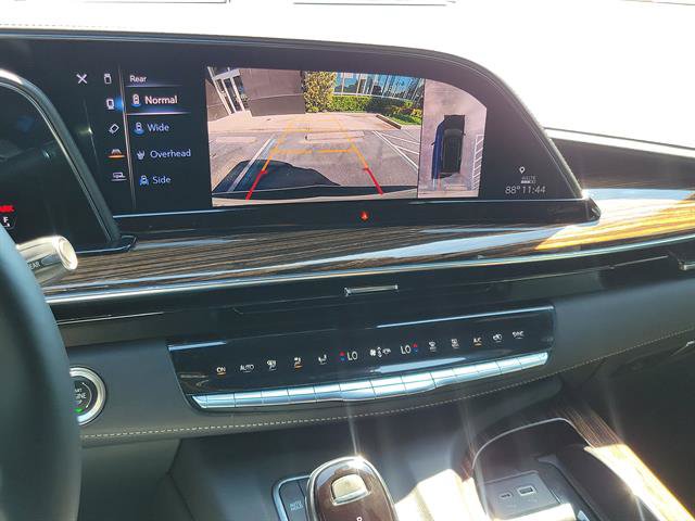 Used 2021 Cadillac Escalade Premium Luxury AWD/4WD image 50