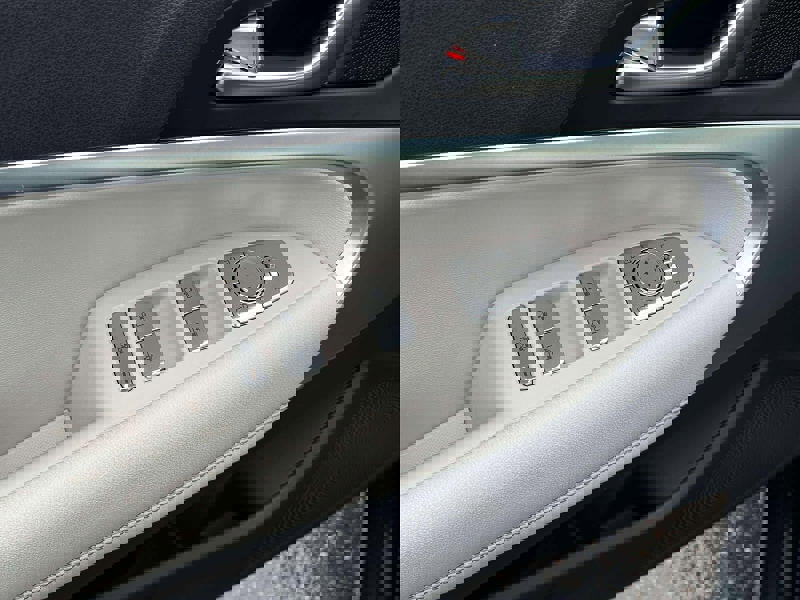 Used 2024 Genesis G70 2.5T image 16