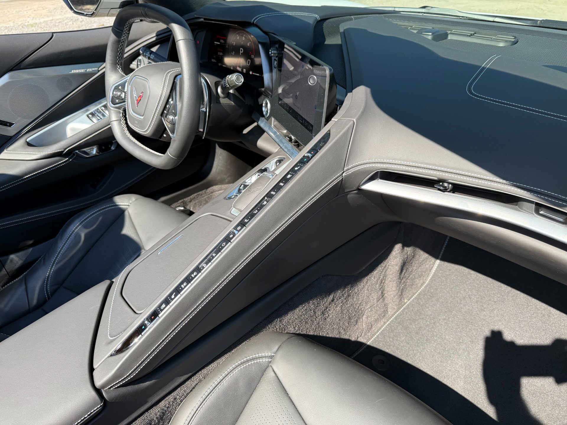 Used 2023 Chevrolet Corvette Stingray Premium Conv w/ Z51 Performance Package RWD image 32