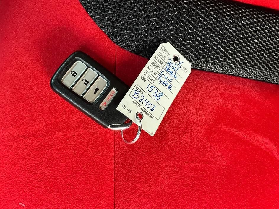 Used 2021 Honda Civic Type R Limited image 34