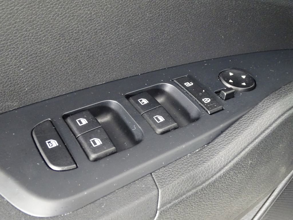 Used 2024 Kia Sportage LX image 17