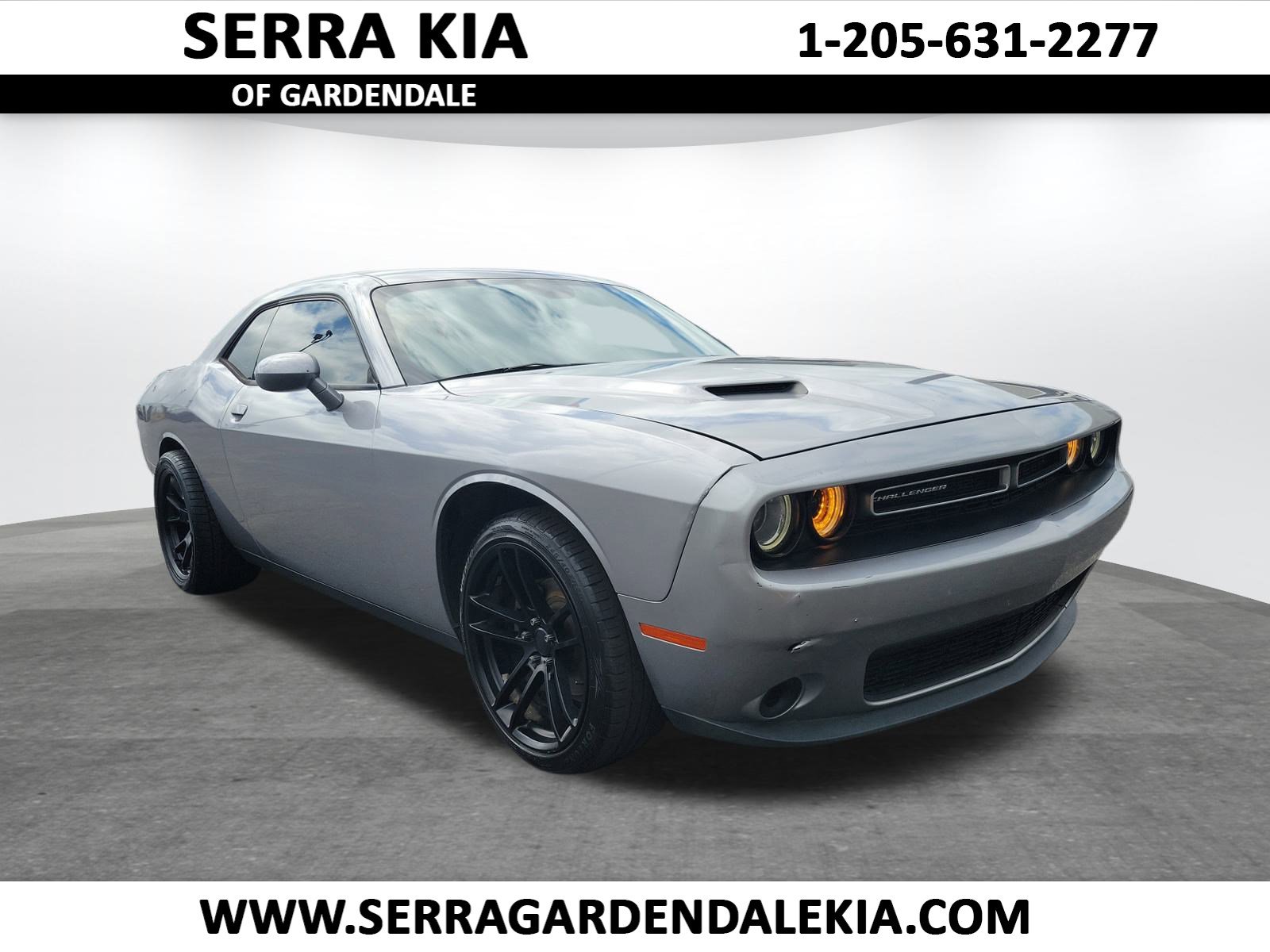 Used 2017 Dodge Challenger SXT