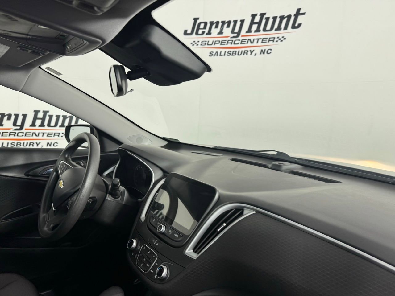 Used 2023 Chevrolet Malibu LT w/ Driver Confidence Package image 29