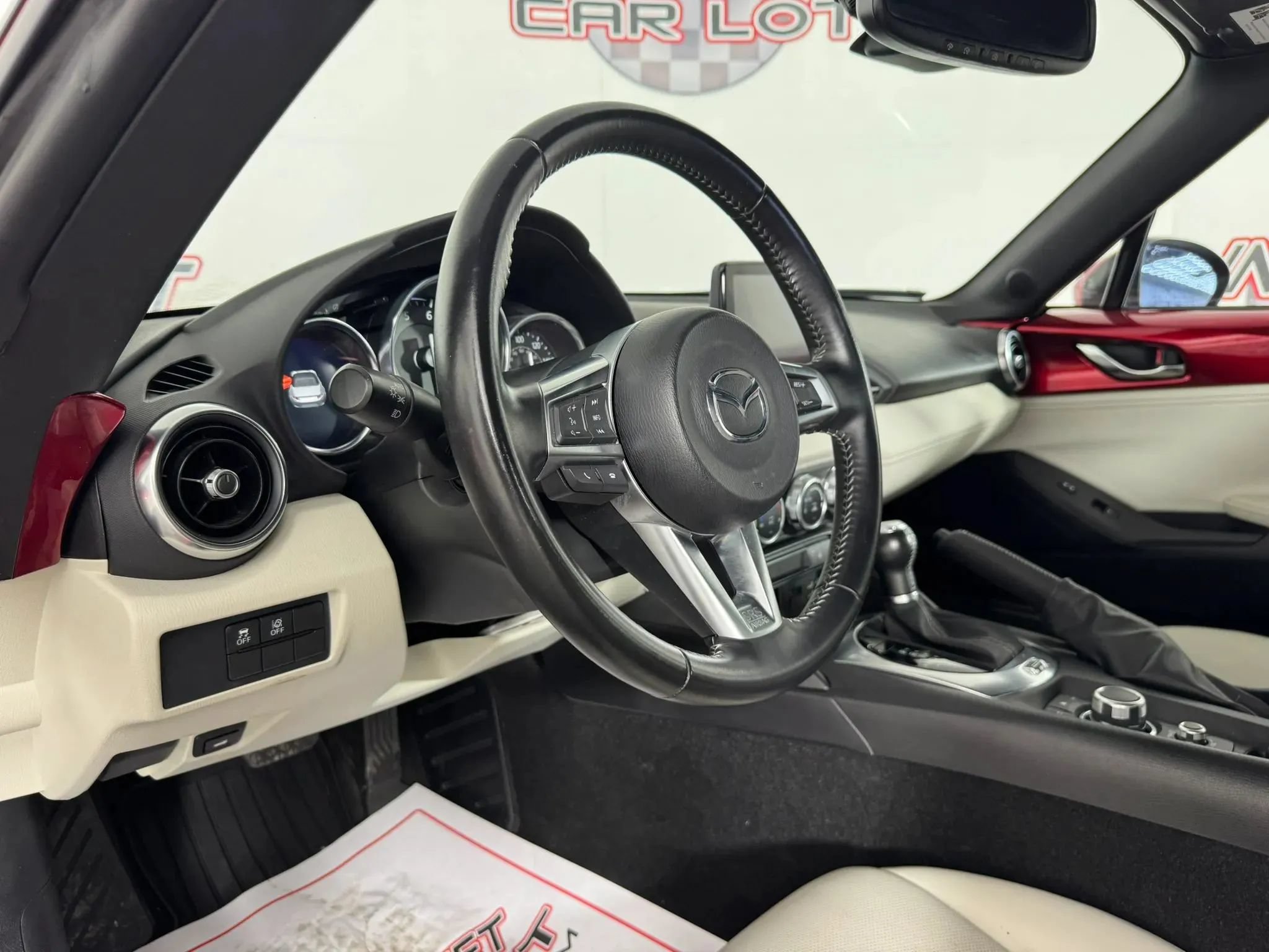 Used 2021 MAZDA MX-5 Miata Grand Touring RWD image 18