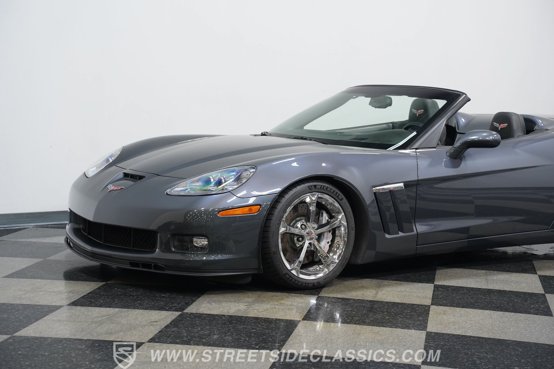 Used 2012 Chevrolet Corvette Grand Sport w/ 3LT Preferred Equipment Group RWD image 18
