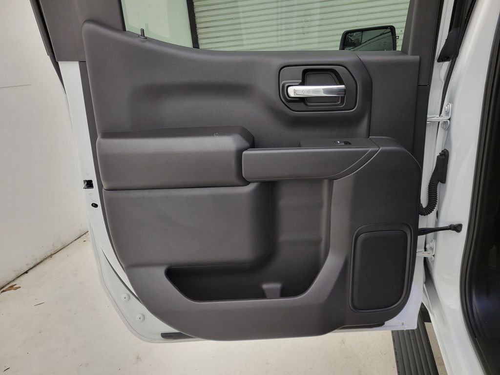 New 2025 Chevrolet Silverado 1500 Custom image 40