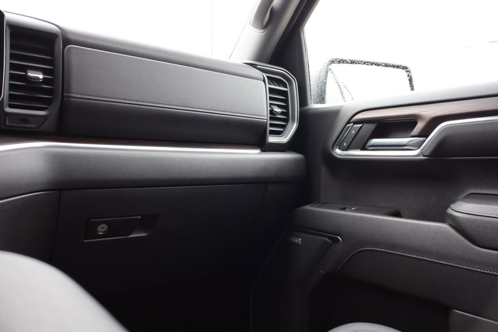 Used 2023 GMC Sierra 1500 SLT w/ SLT Convenience Package AWD/4WD image 45