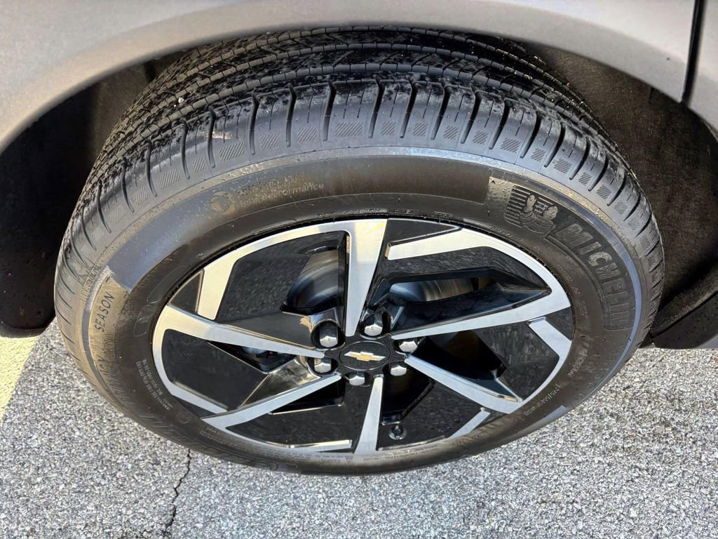 Used 2026 Chevrolet Equinox EV LT image 10