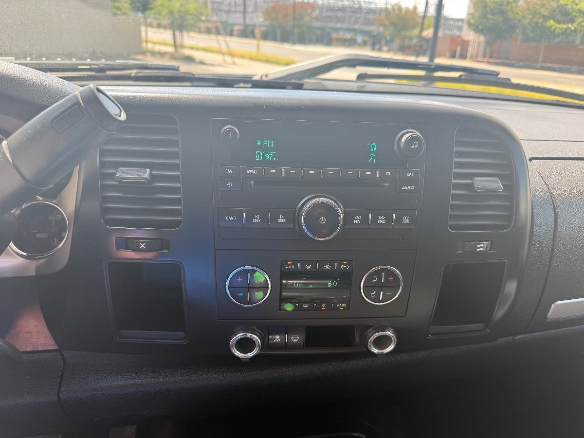 Used 2007 GMC Sierra 1500 SLE w/ SLE2 Preferred Package RWD image 26