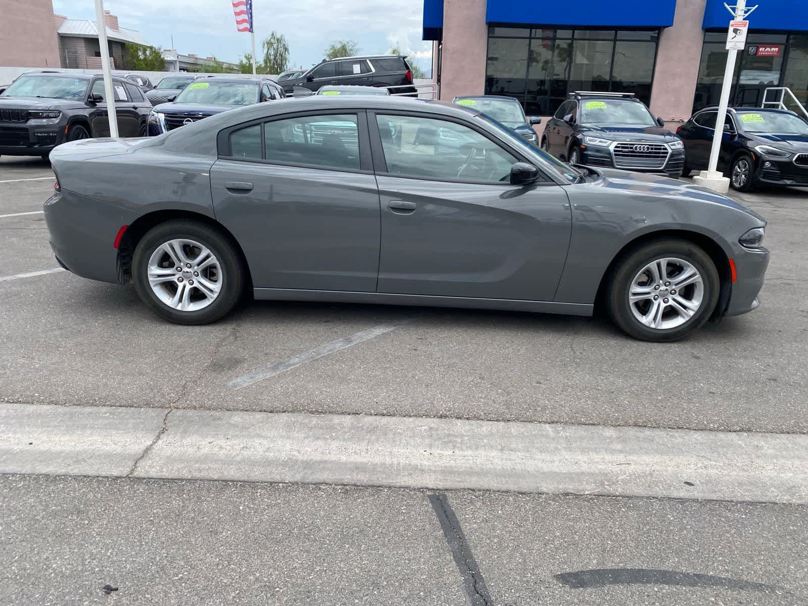 Used 2023 Dodge Charger SXT RWD image 5