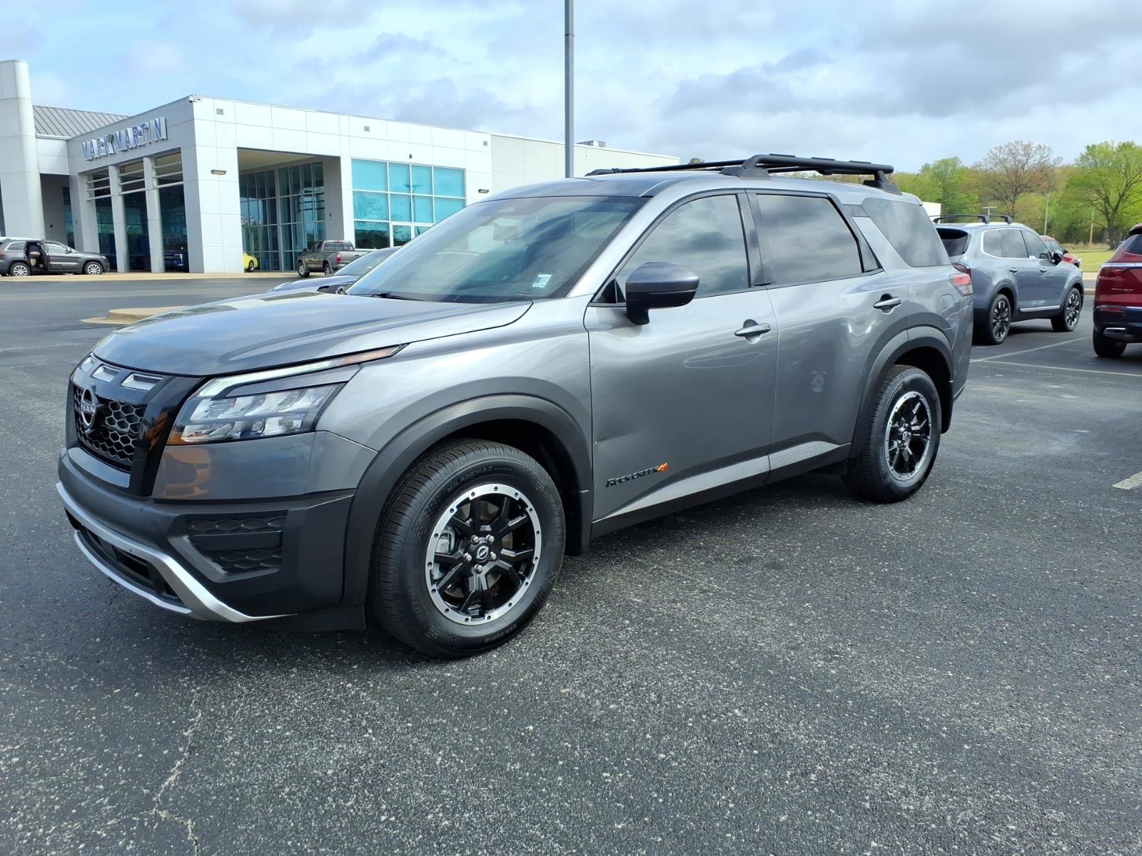 Used 2023 Nissan Pathfinder Rock Creek AWD/4WD image 3
