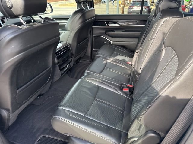 Used 2024 Jeep Wagoneer 4WD image 33