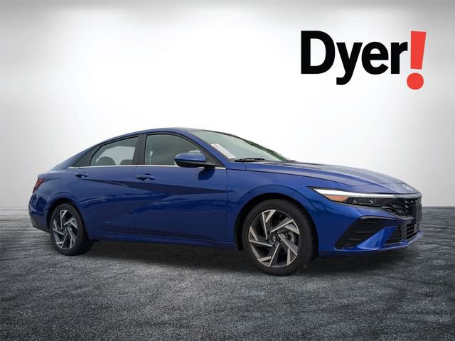 Used 2025 Hyundai Elantra SEL FWD image 1