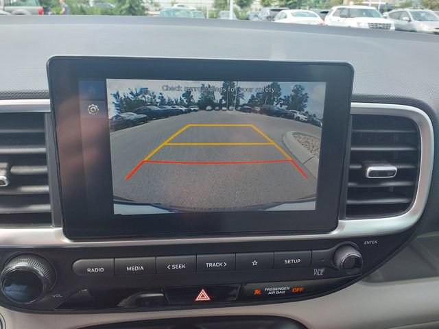 Certified 2025 Hyundai Venue SEL FWD image 14