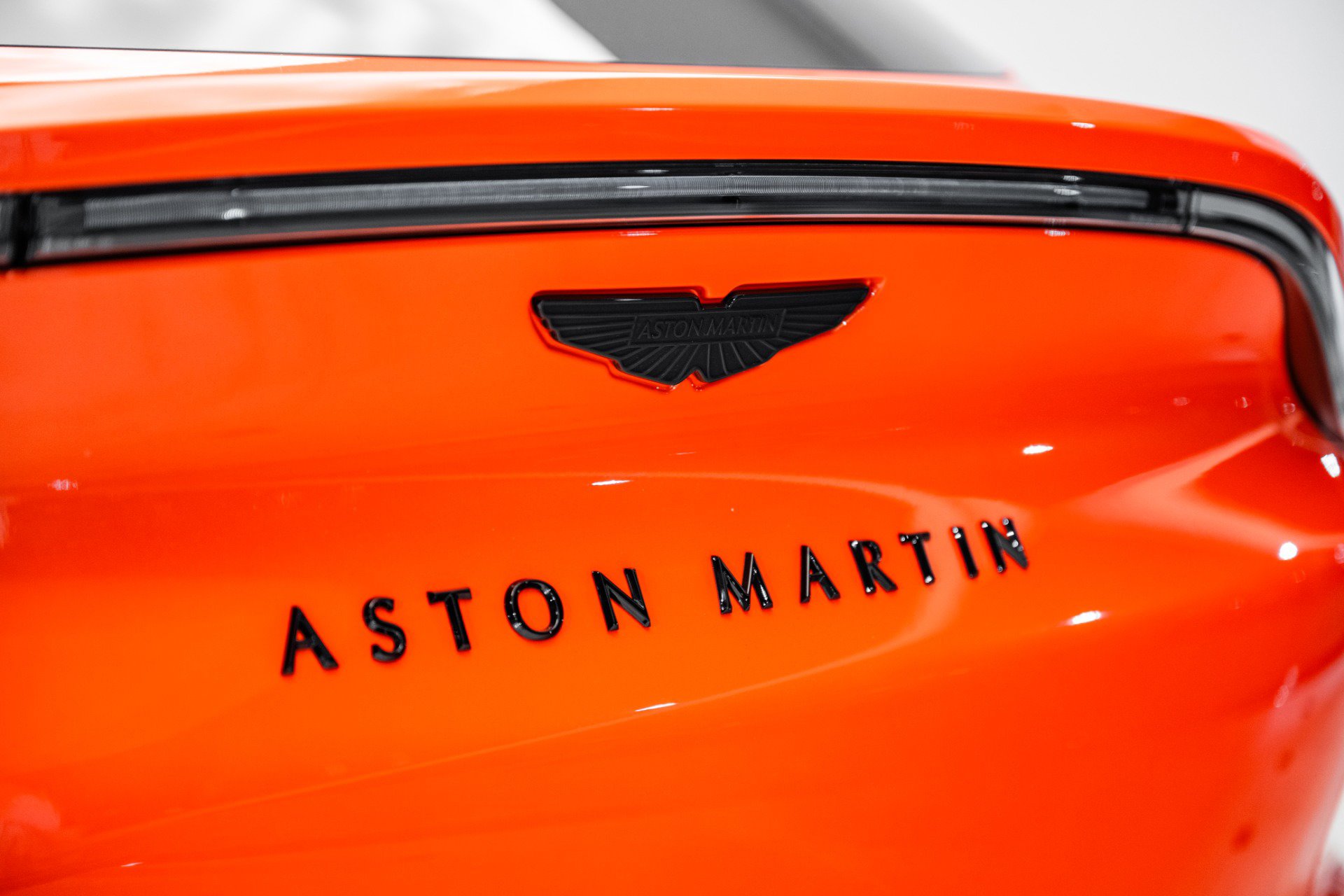 Used 2025 Aston Martin DBX 707 image 8