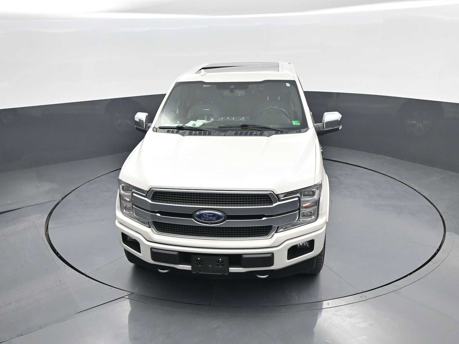 Used 2018 Ford F150 Platinum w/ Equipment Group 701A Luxury AWD/4WD image 25
